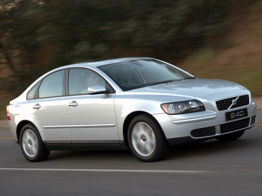  Volvo S40 2004 года  (ZA) (фото 8 из 16)